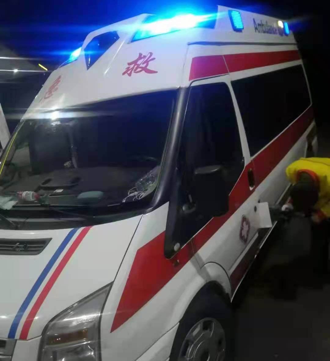 禅城区专业救护车出租
